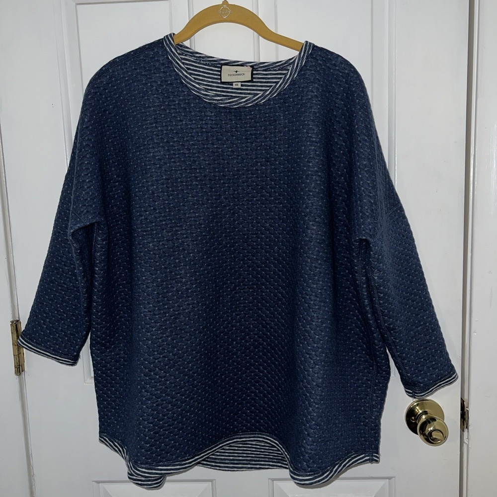Tuckernuck Sport Vintage Blue Textured Quilted Oversize M/L Sweatshirt Coastal
